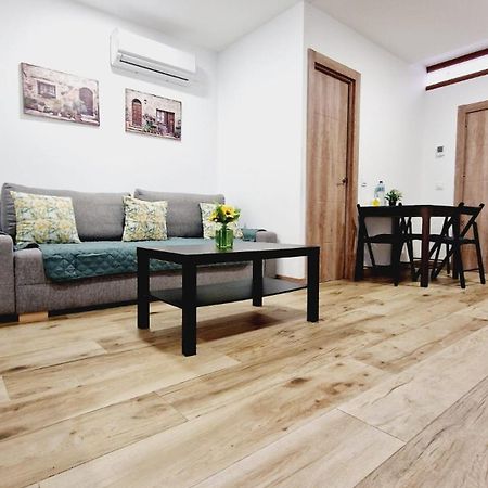 Apartmán Almendrales Madrid Exteriér fotografie